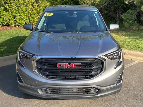 Used 2019 GMC Terrain SLE image 2