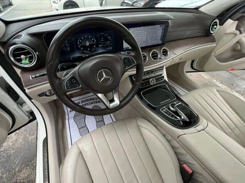 Used 2017 Mercedes-Benz E 300 image 27