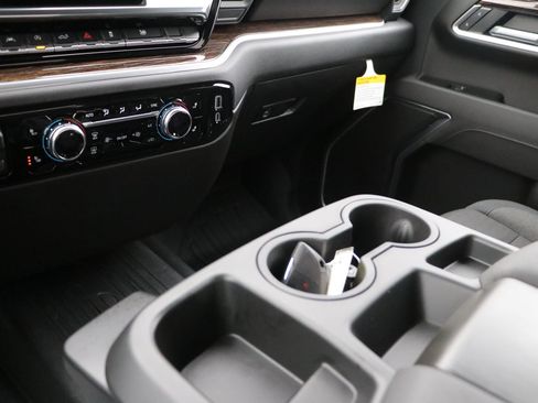 New 2026 GMC Sierra 1500 Elevation w/ LPO, Elevation Black Package image 25