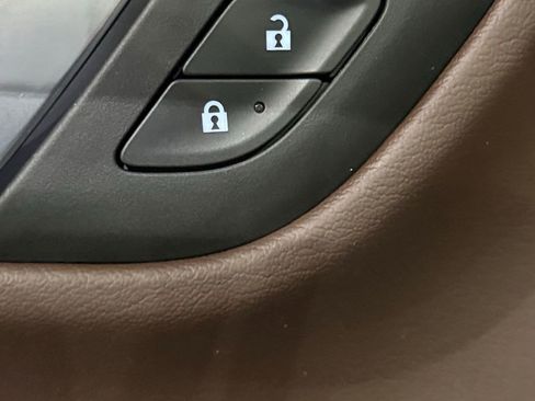 Used 2022 GMC Yukon Denali w/ Denali Ultimate Package image 46