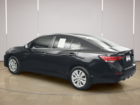 Certified 2024 Nissan Sentra S FWD image 5