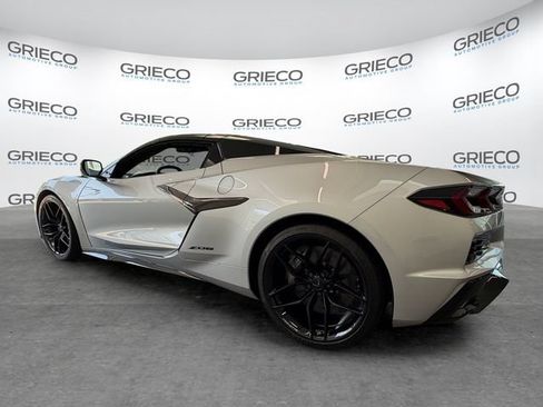 Used 2026 Chevrolet Corvette Z06 w/ Stealth Interior Trim Package RWD image 8