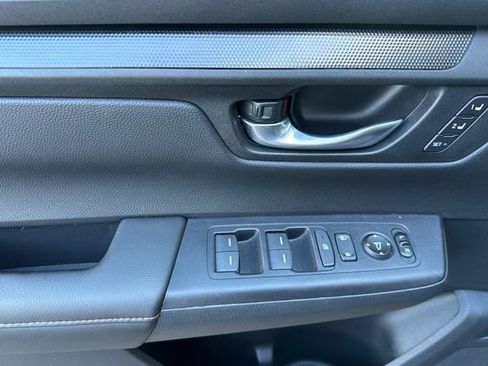 Used 2025 Honda CR-V Sport-L image 11