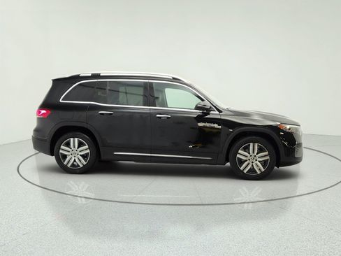 Used 2023 Mercedes-Benz EQB 300 4MATIC image 4
