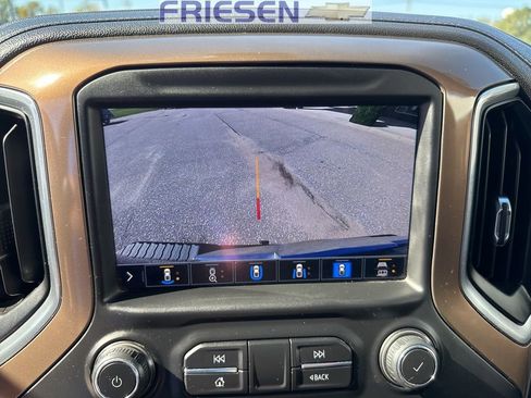 Used 2021 Chevrolet Silverado 1500 High Country w/ Technology Package image 27