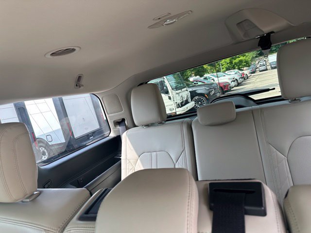 Used 2020 Ford Expedition Platinum AWD/4WD image 28