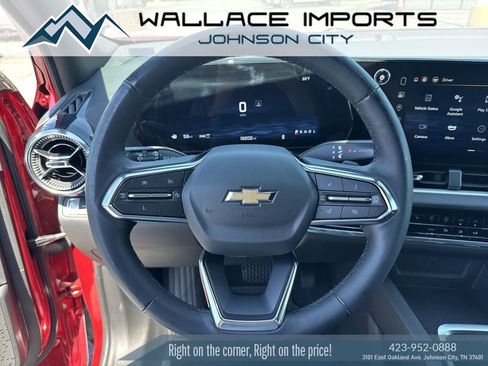 Used 2025 Chevrolet Equinox LT w/ Safety and Technology Package AWD/4WD image 27