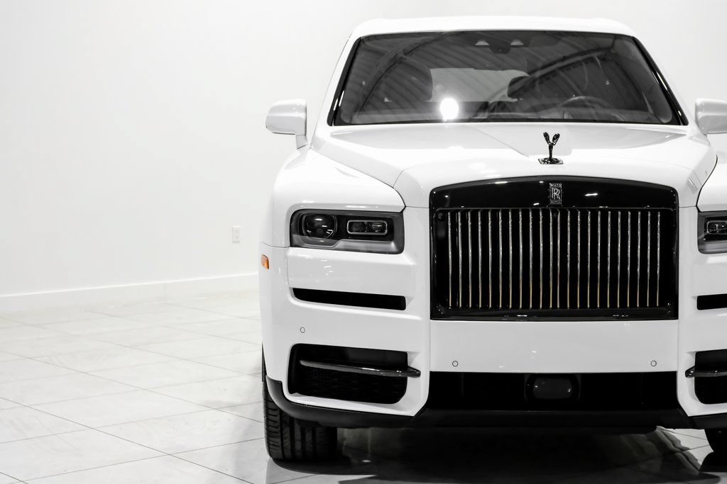 Used 2022 Rolls-Royce Cullinan Black Badge AWD/4WD image 42