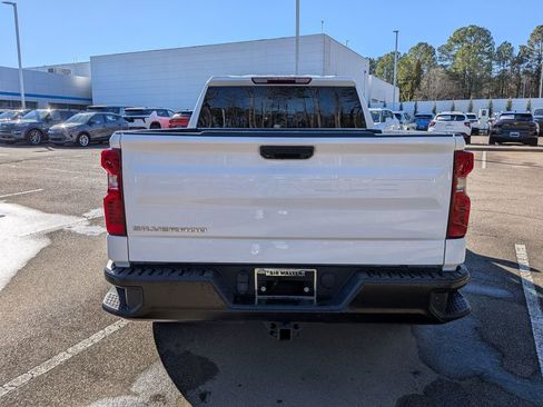 Used 2022 Chevrolet Silverado 1500 W/T w/ WT Value Package image 4