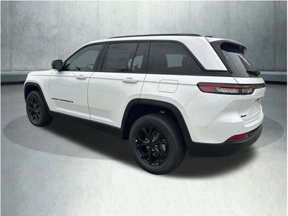 New 2025 Jeep Grand Cherokee 4WD