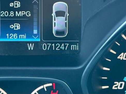 Used 2016 Ford Escape SE FWD image 4