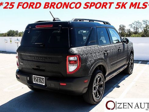 Used 2025 Ford Bronco Sport Outer Banks w/ Outer Banks Tech Package+ AWD/4WD image 9