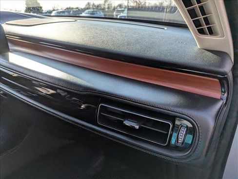 Used 2020 Lincoln Aviator Reserve w/ Equipment Group 201A image 13