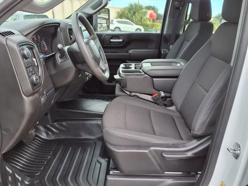 Used 2025 Chevrolet Silverado 2500 W/T image 22