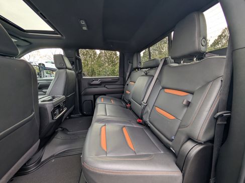 Used 2025 GMC Sierra 2500 AT4 w/ AT4 Premium Plus Package image 41