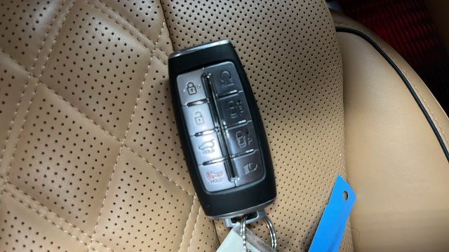 Used 2024 Genesis GV80 3.5T Prestige Signature AWD/4WD image 21