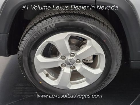 Used 2020 Jeep Compass Latitude FWD image 10
