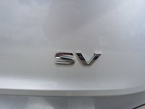 Used 2022 Nissan Rogue SV FWD image 11