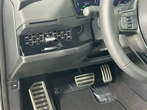 Certified 2025 Honda Accord Sport image 15