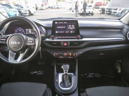 Used 2023 Kia Forte LXS image 13