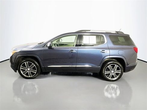 Used 2019 GMC Acadia Denali image 4