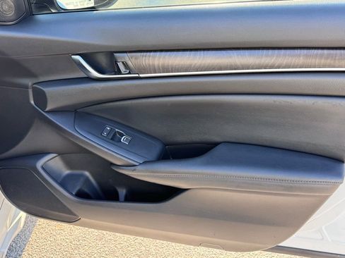 Used 2021 Honda Accord EX image 20
