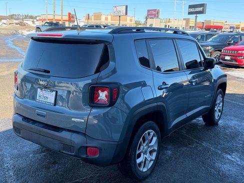 Used 2018 Jeep Renegade Latitude image 5