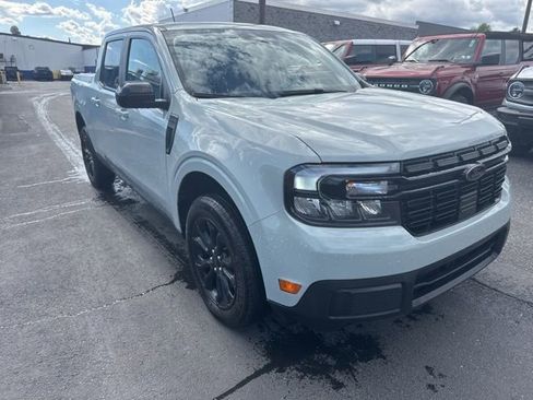 Certified 2024 Ford Maverick Lariat w/ Black Appearance Package image 3