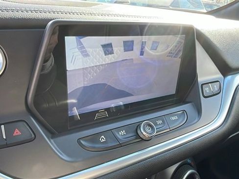 Used 2020 Chevrolet Blazer LT image 21