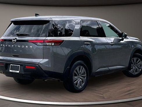 Certified 2024 Nissan Pathfinder S FWD image 2