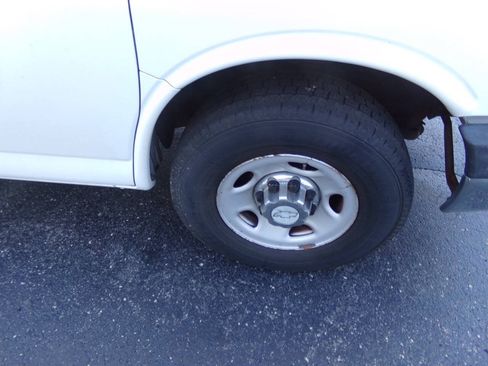 Used 2012 Chevrolet Express 3500 LT w/ LT Preferred Equipment Group RWD image 46