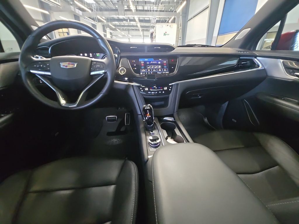 Used 2024 Cadillac XT6 Sport w/ Technology Package AWD/4WD image 21