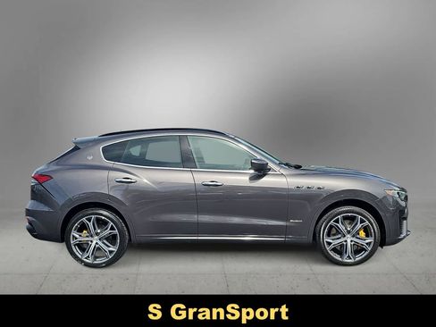 Used 2021 Maserati Levante S GranSport AWD/4WD image 9
