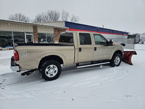 Used 2011 Ford F250 XLT w/ XLT Premium Pkg image 3