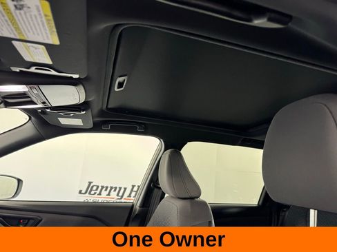 Used 2025 Subaru Forester Premium w/ Convenience Package #1 image 3