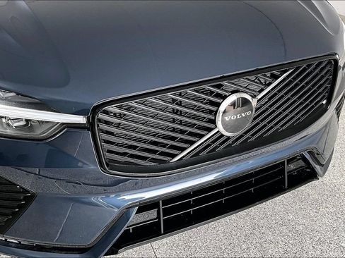 New 2026 Volvo XC60 B5 Core AWD/4WD image 28