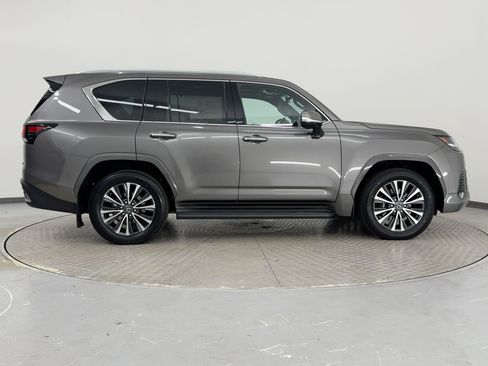 New 2026 Lexus LX 600 4WD w/ Premium Package image 8