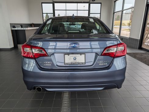 Used 2017 Subaru Legacy 2.5i Premium w/ Moonroof Package image 3