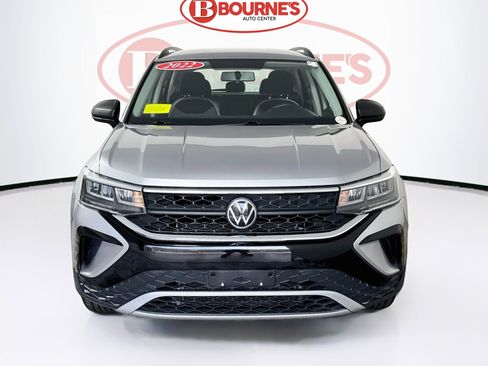 Used 2022 Volkswagen Taos S FWD image 4