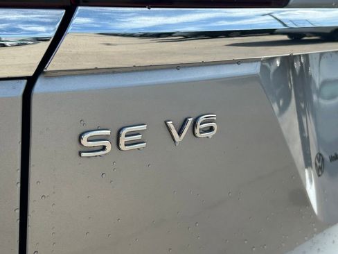 Used 2023 Volkswagen Atlas SE w/ Black Wheel Package image 55