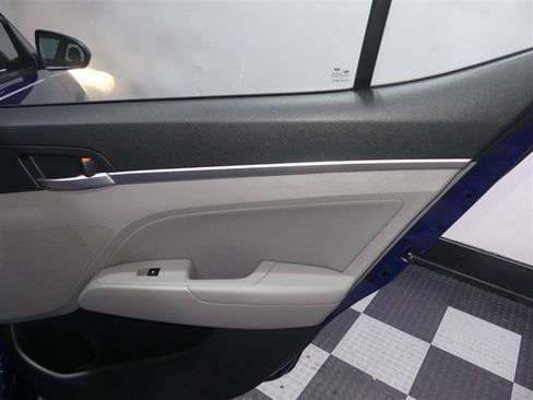 Used 2020 Hyundai Elantra Value Edition FWD image 26