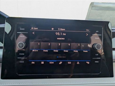 New 2025 Volkswagen Taos SE image 15