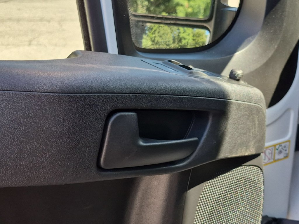 Used 2025 RAM ProMaster 2500 w/ Convenience Group FWD image 12