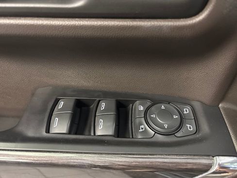 Used 2019 Chevrolet Silverado 1500 LTZ w/ LTZ Plus Package AWD/4WD image 27
