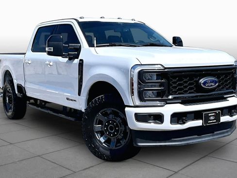 Used 2024 Ford F250 Lariat w/ Sport Appearance Package AWD/4WD image 3