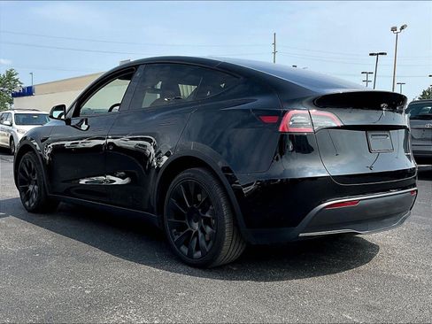 Used 2023 Tesla Model Y Long Range AWD/4WD image 4