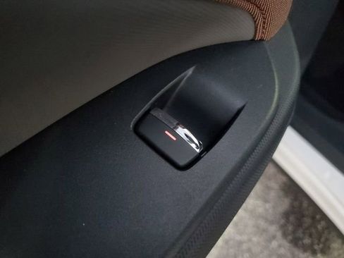 Certified 2025 Subaru Forester Sport w/ Popular Package #1 image 18