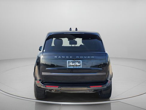 Used 2025 Land Rover Range Rover SE AWD/4WD image 4