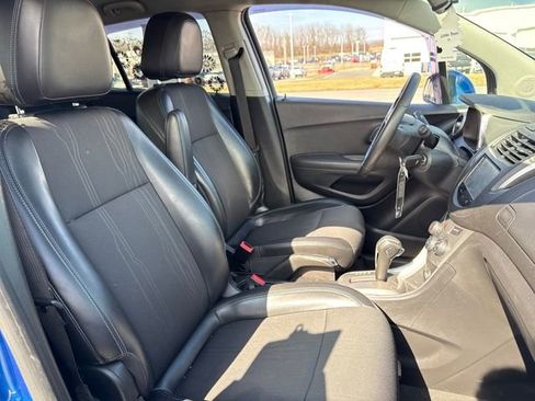 Used 2016 Chevrolet Trax LT w/ LT Convenience Package image 13
