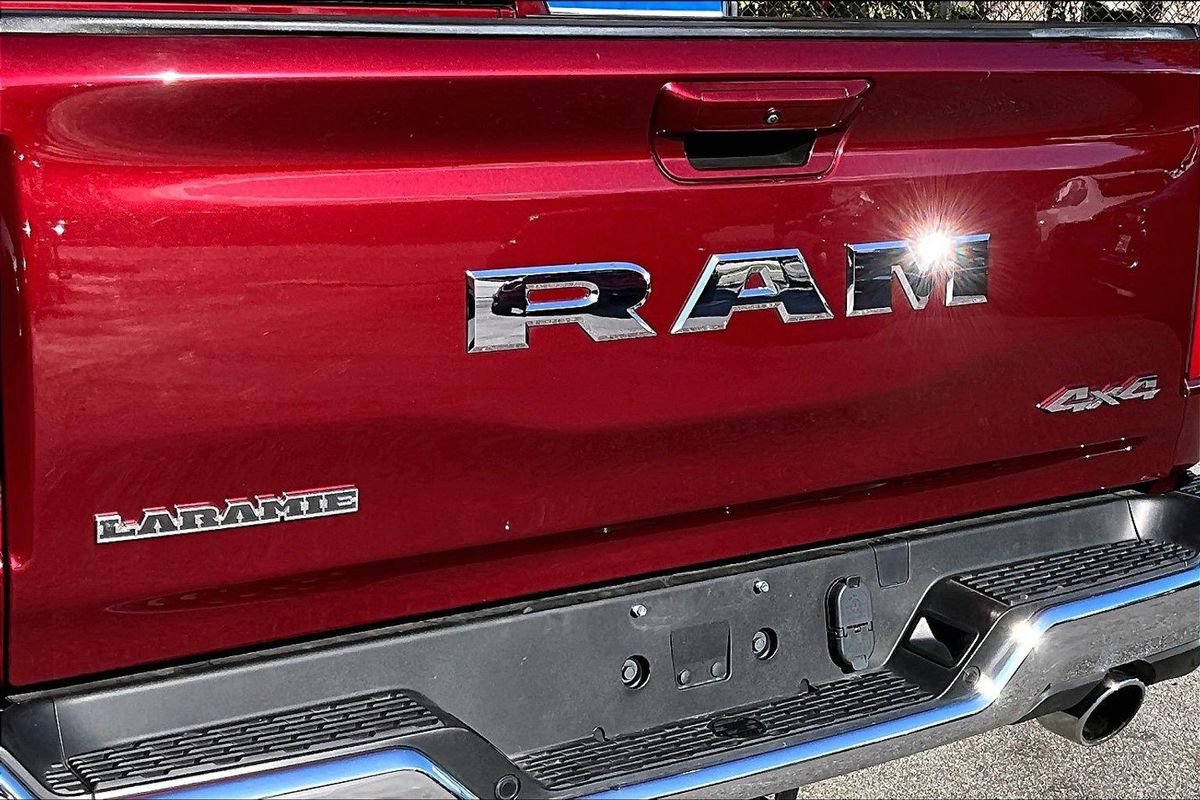 Used 2025 RAM 1500 Laramie AWD/4WD image 25